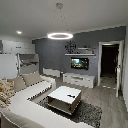 Maska Apartament Budva